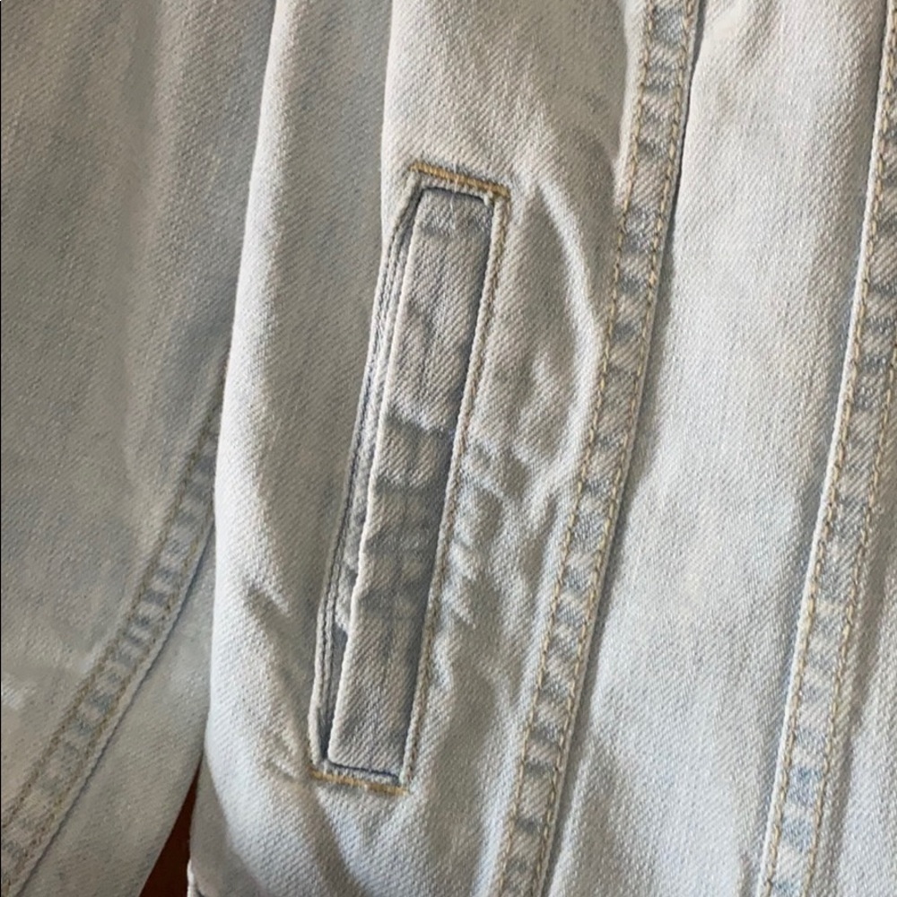 GH Bass and Co Jean jacket size medium - Picture 5 of 6